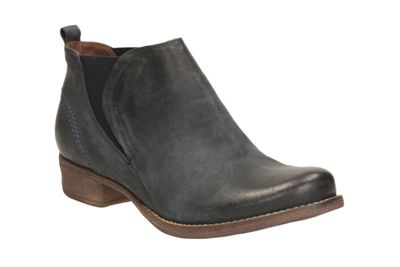 Clarks Navy Leather Colindale Oak Slip On Ankle Boot